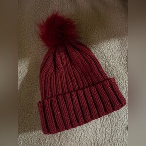Winter hat with removable pompom -NWOT